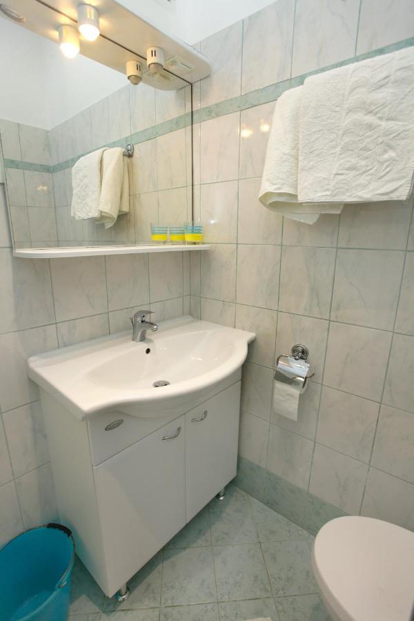 Dino Studio And Room Apartments Portoroz Exterior foto