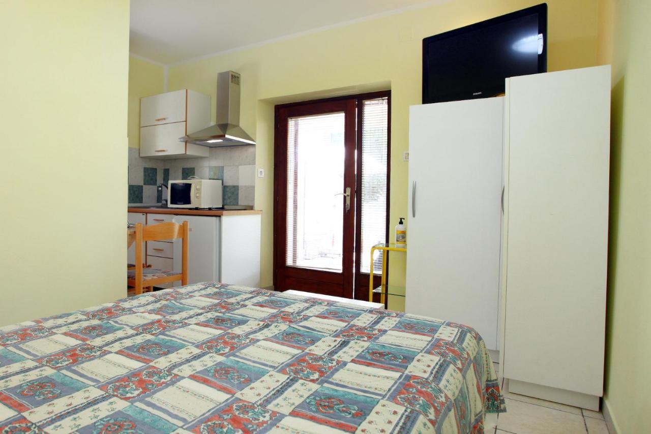 Dino Studio And Room Apartments Portoroz Exterior foto